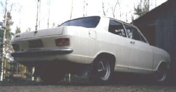 Opel Kadett B Sedan. Aluperisasussa